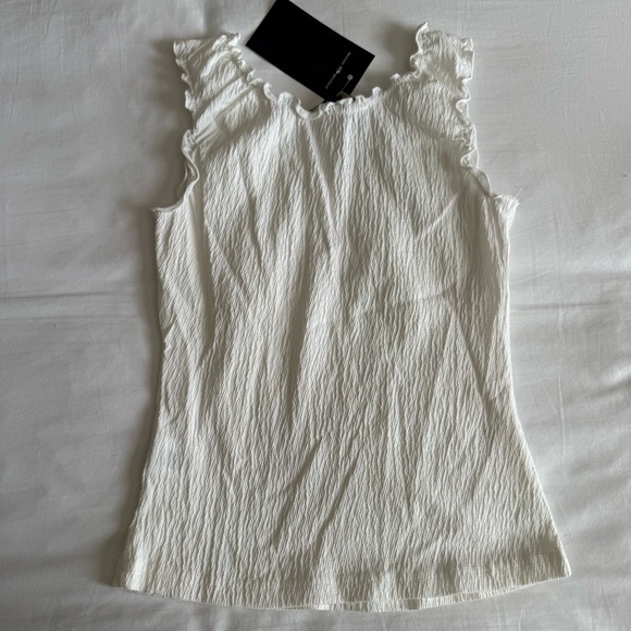 NWT Brandy Melville Ruffled Top - Picture 2 of 3